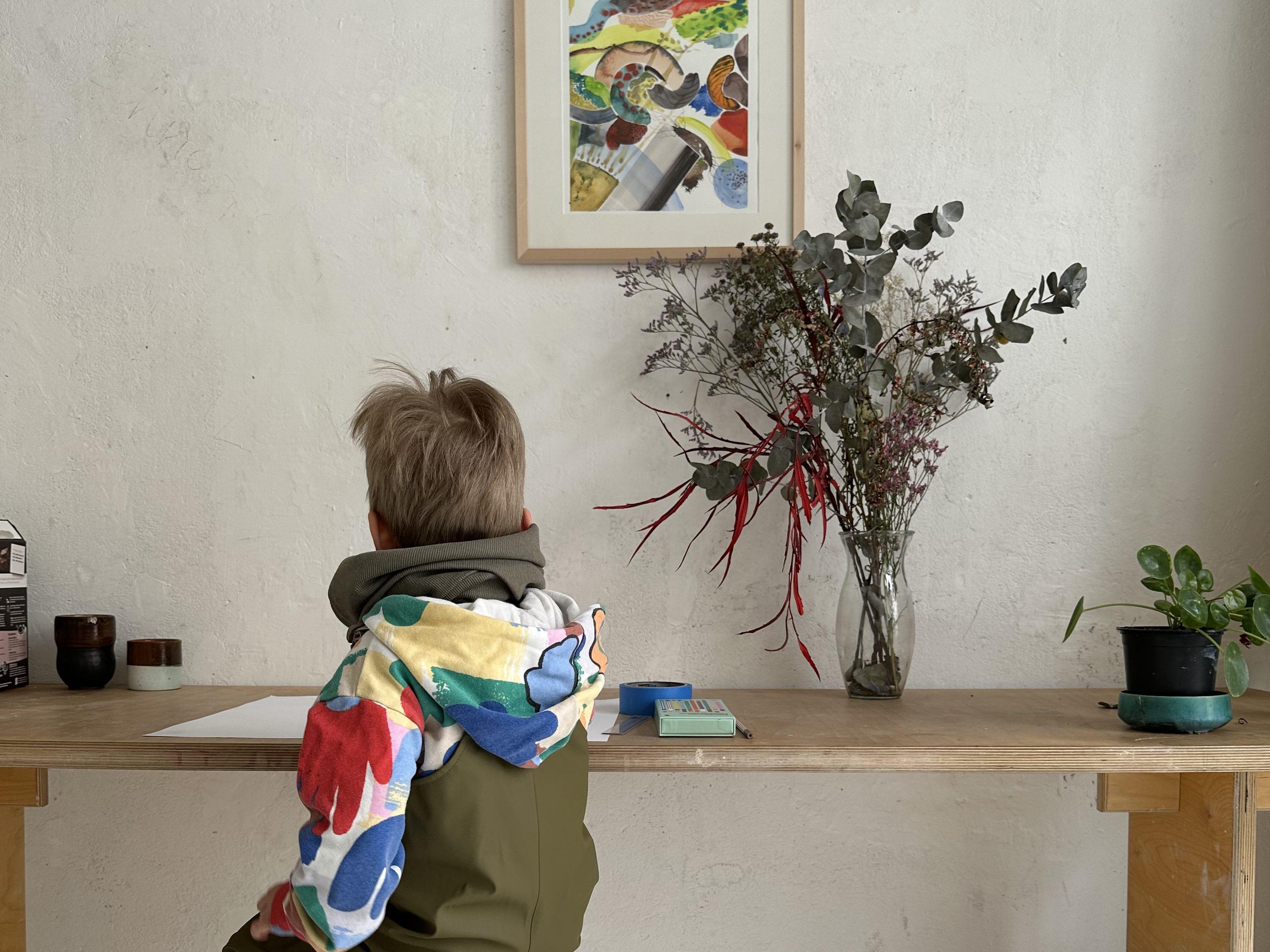 At the table — the studio, Pankow
